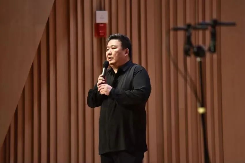 江澹曦教授.jpg 江澹曦教授.jpg