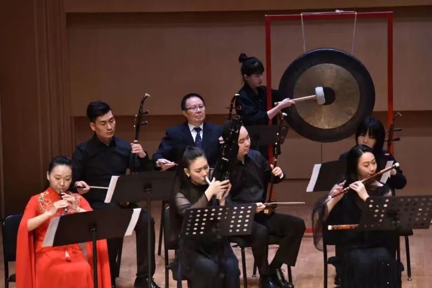 音乐会精彩片段2.jpg 音乐会精彩片段2.jpg