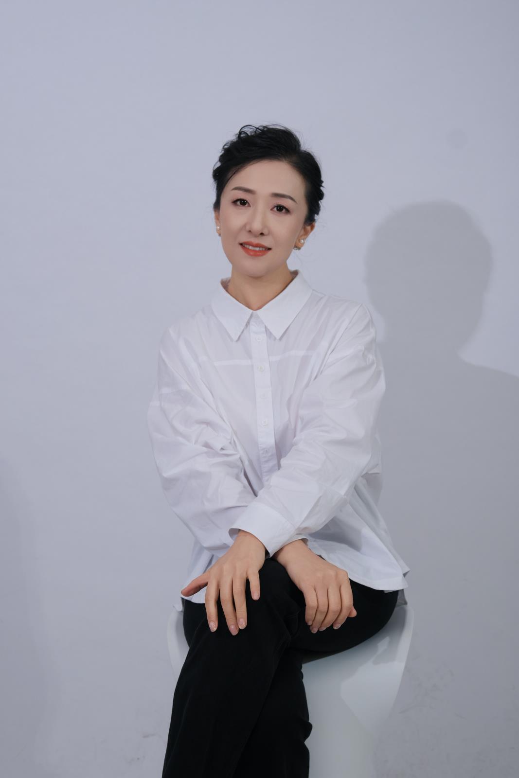 刘娟.JPG 刘娟.JPG