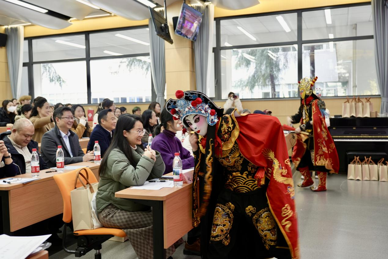 25用英文讲好中国故事3.png 25用英文讲好中国故事3.png