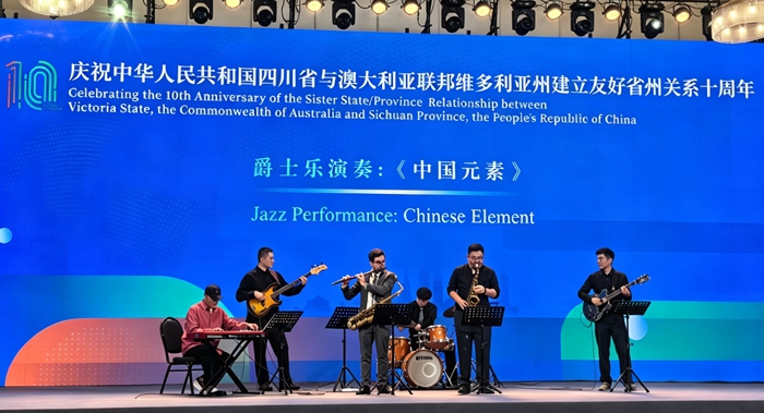 调整图片_副本.jpg 调整图片_副本.jpg
