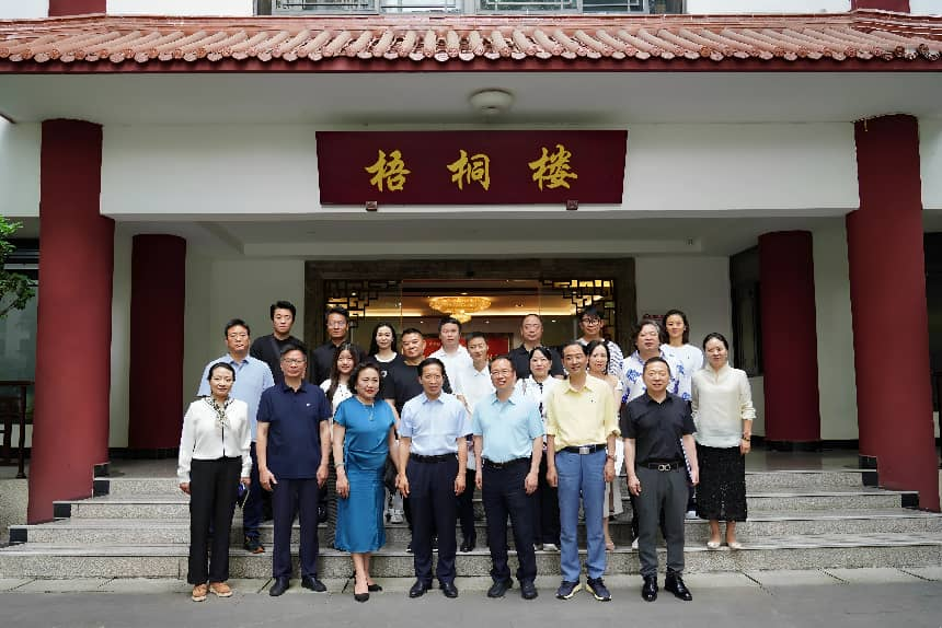 图片 5.png 图片 5.png